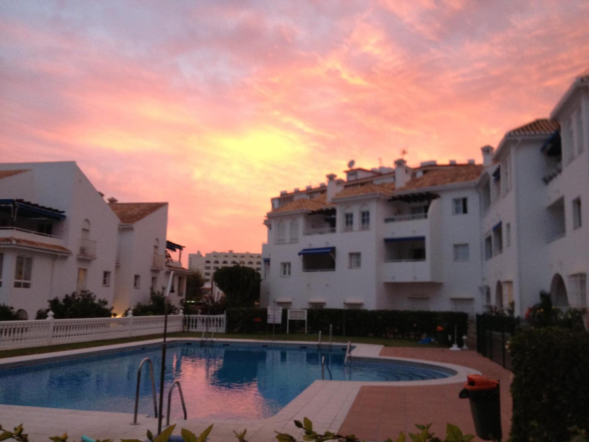 Fuentes De Nerja Apartment Luaran gambar