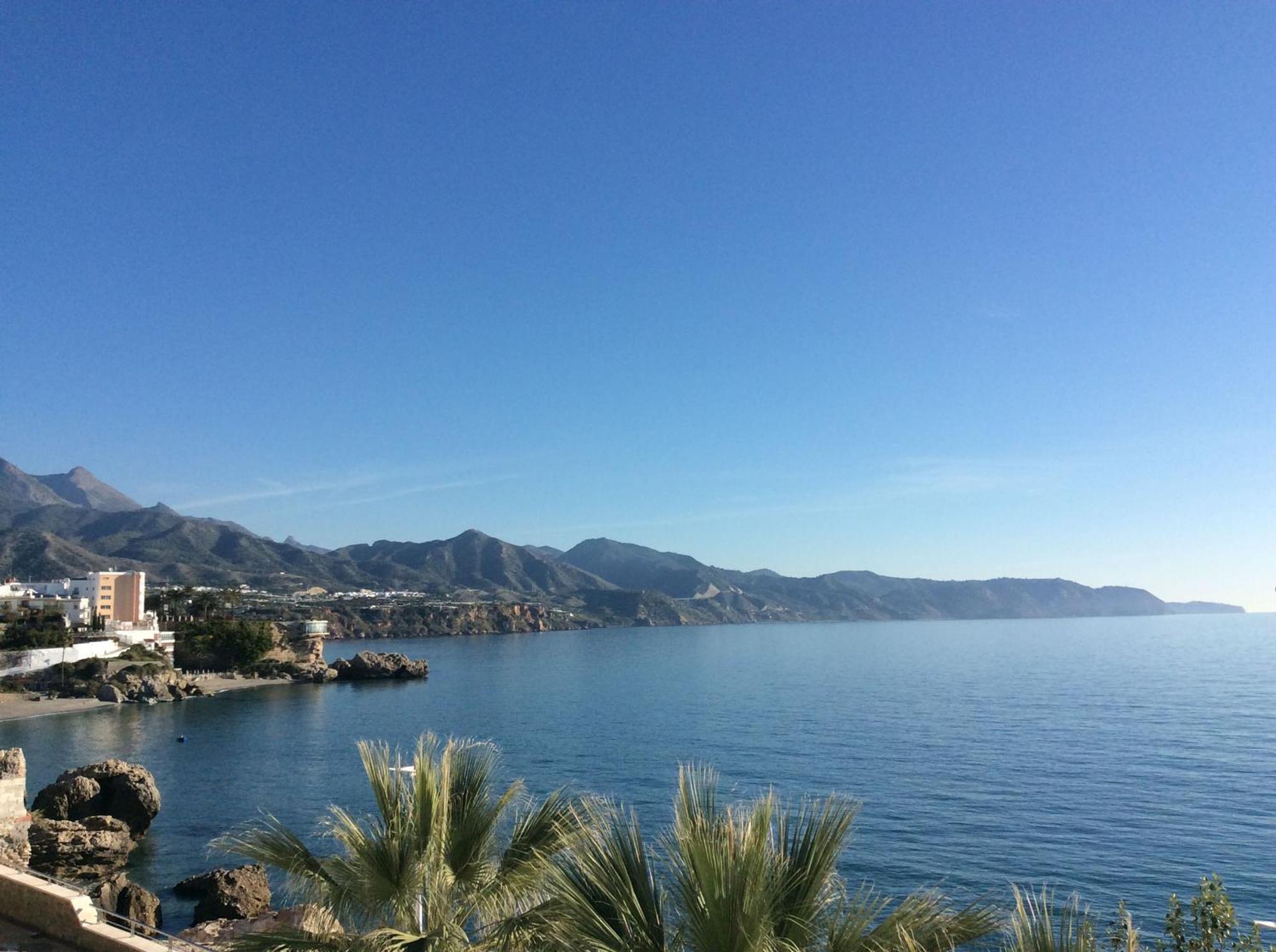 Fuentes De Nerja Apartment Luaran gambar
