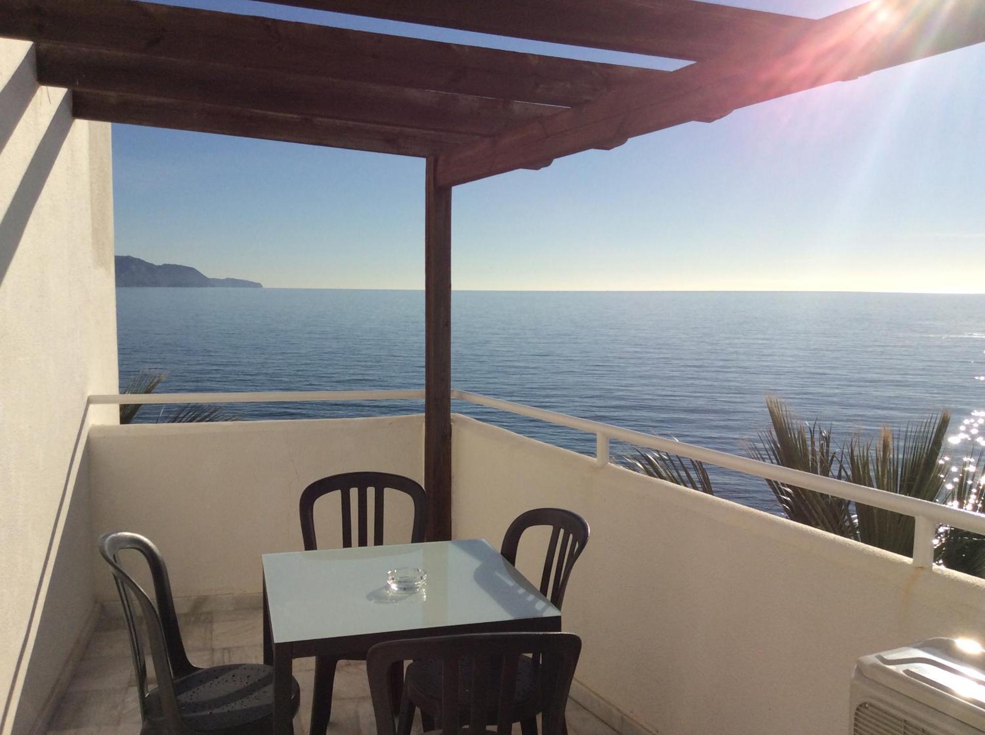 Fuentes De Nerja Apartment Luaran gambar