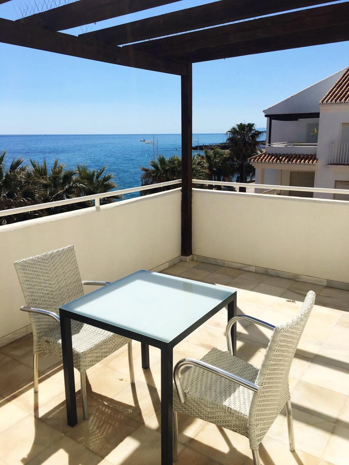 Fuentes De Nerja Apartment Luaran gambar